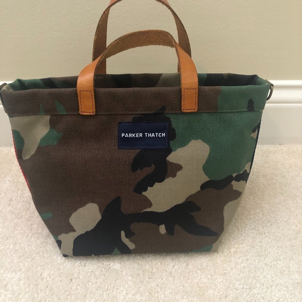 Parker Thatch Dumpling Baby Easy Crossbody Bag